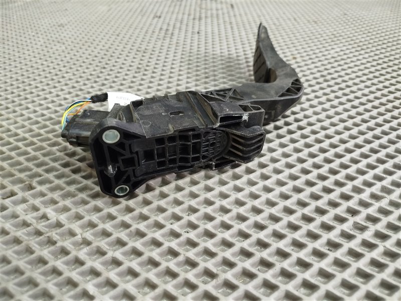 педаль газа, 2310 рублей, Санкт-Петербург