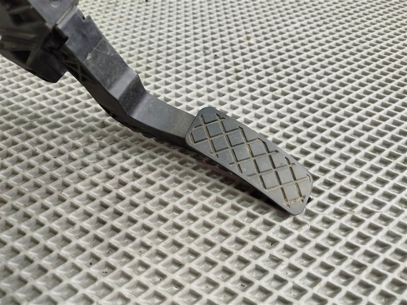 педаль газа, 2310 рублей, Санкт-Петербург