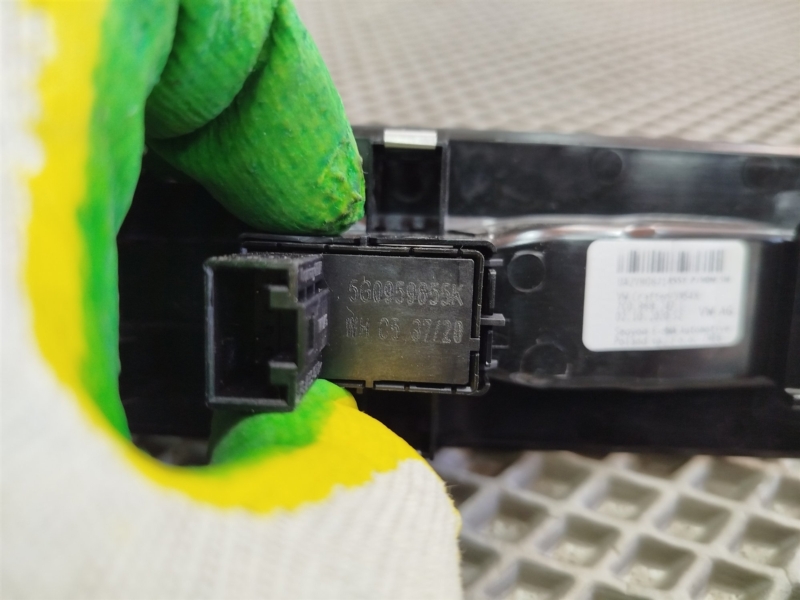 кнопка стеклоподъемника, 2310 рублей, Санкт-Петербург