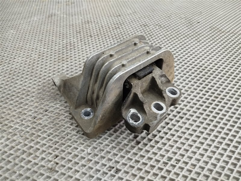 подушка двигателя, 9160 рублей, Санкт-Петербург