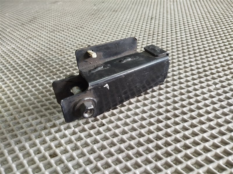 Кронштейн подрамника, 3690 рублей, Санкт-Петербург