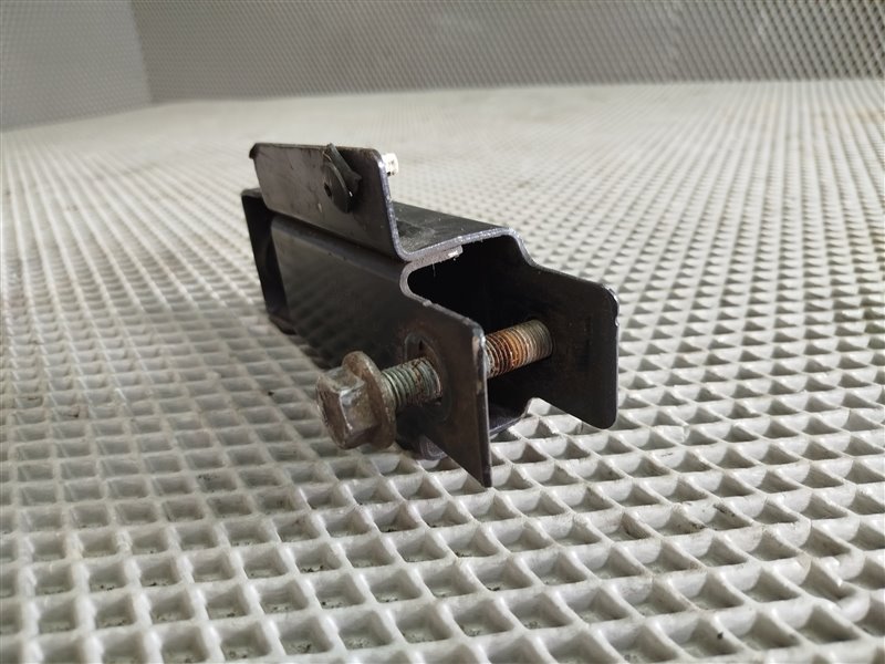 Кронштейн подрамника, 3690 рублей, Санкт-Петербург