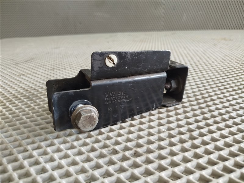 Кронштейн подрамника, 3690 рублей, Санкт-Петербург