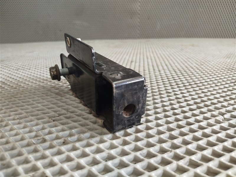 Кронштейн подрамника, 3690 рублей, Санкт-Петербург