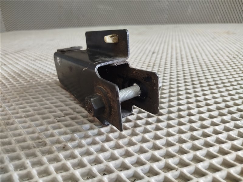 Кронштейн подрамника, 3690 рублей, Санкт-Петербург