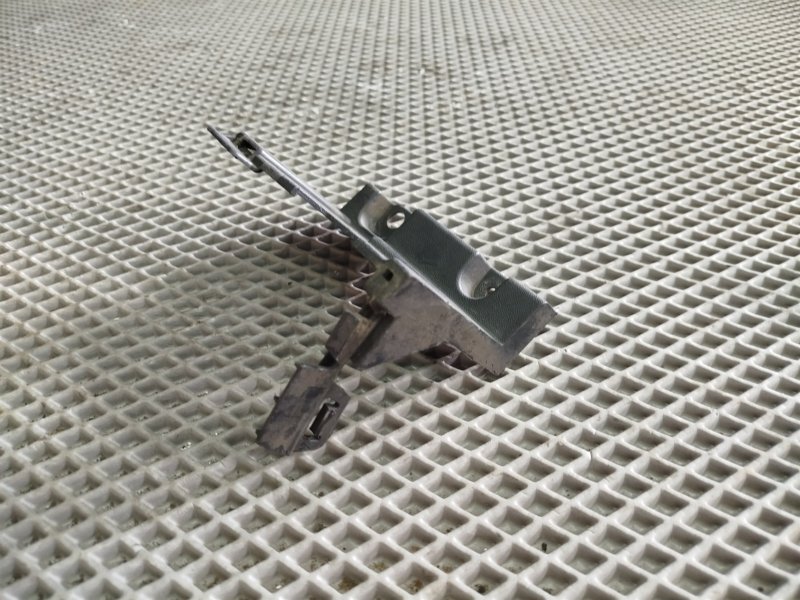 кронштейн бампера, 1855 рублей, Санкт-Петербург