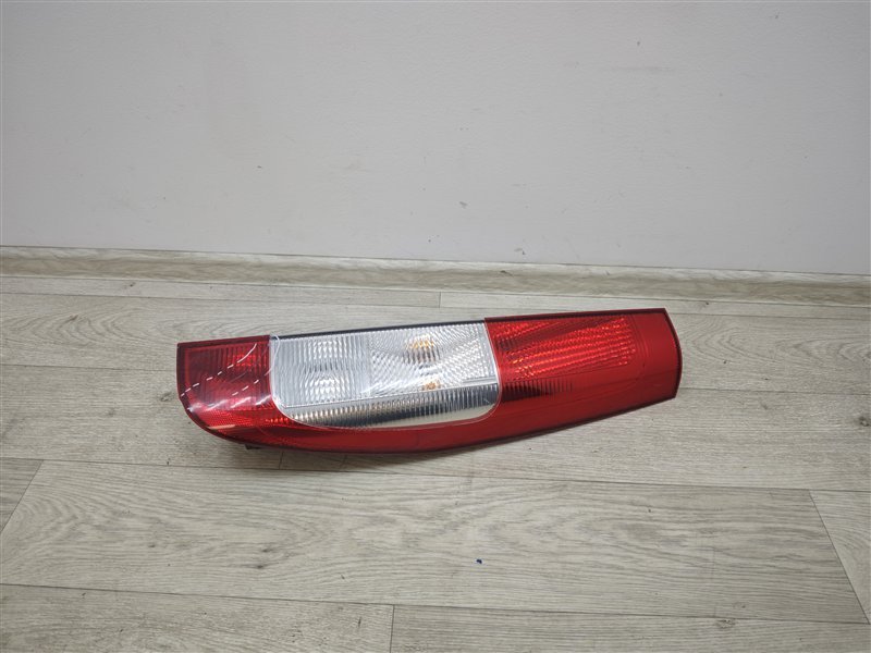 фонарь, 1930 рублей, Санкт-Петербург