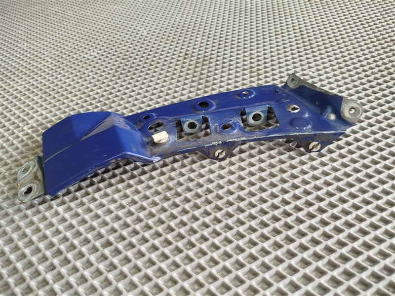 кронштейн крыла, 4615 рублей, Санкт-Петербург