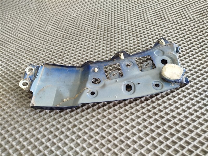 кронштейн крыла, 4615 рублей, Санкт-Петербург