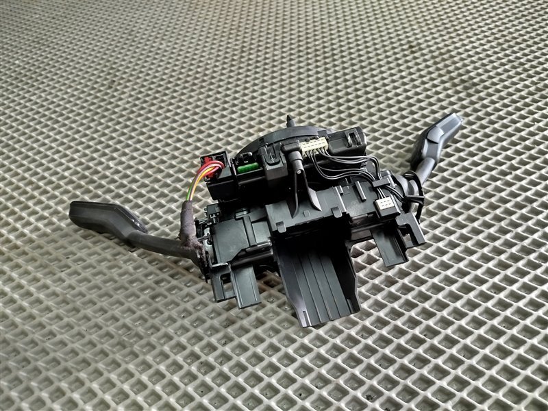 подрулевой переключатель, 13790 рублей, Санкт-Петербург