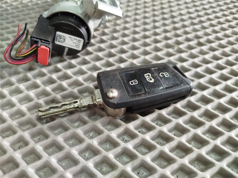 замок зажигания с ключом, 5255 рублей, Санкт-Петербург