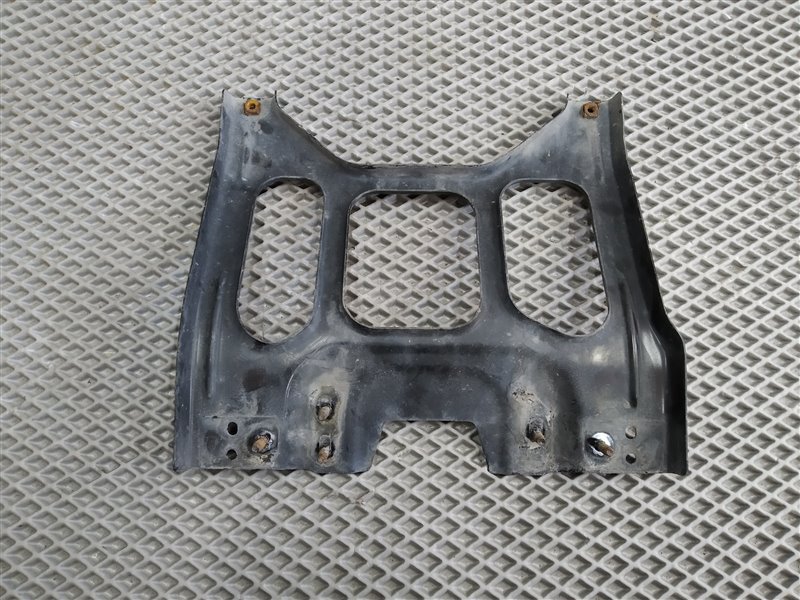 Кронштейн замка капота, 4420 рублей, Санкт-Петербург