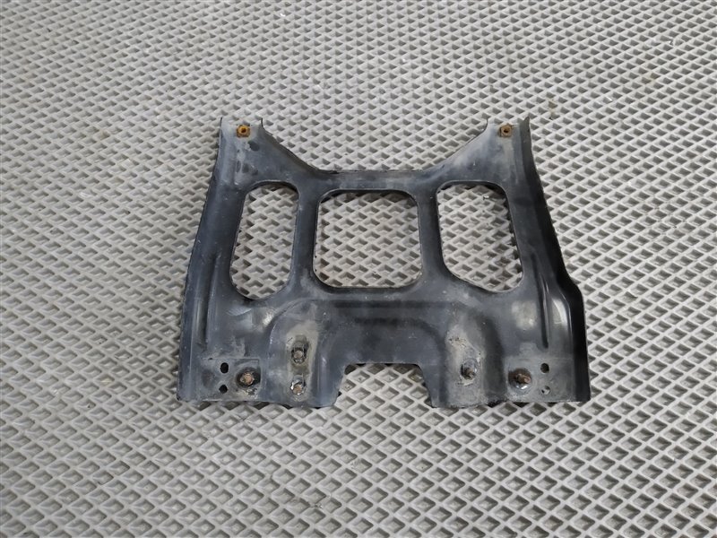 Кронштейн замка капота, 4420 рублей, Санкт-Петербург