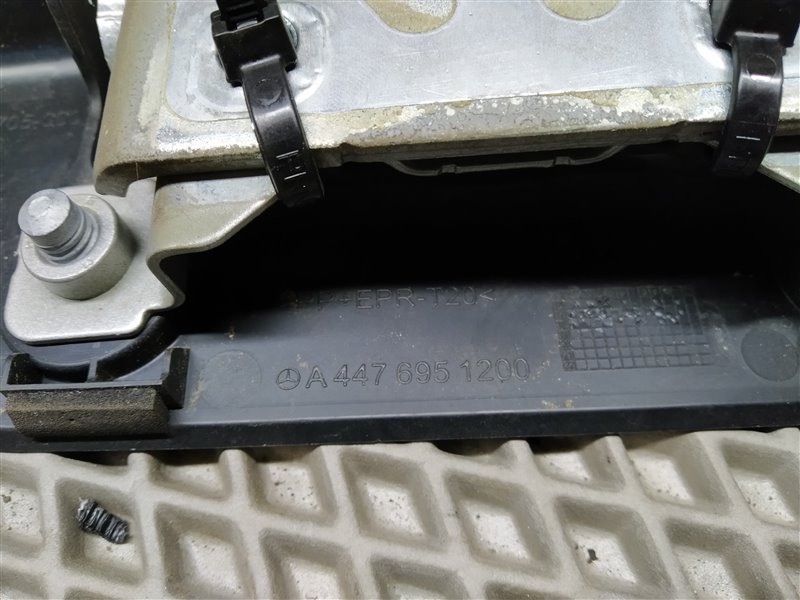 петля багажника, 5030 рублей, Санкт-Петербург