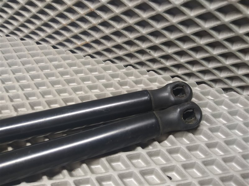 амортизатор, 4900 рублей, Санкт-Петербург