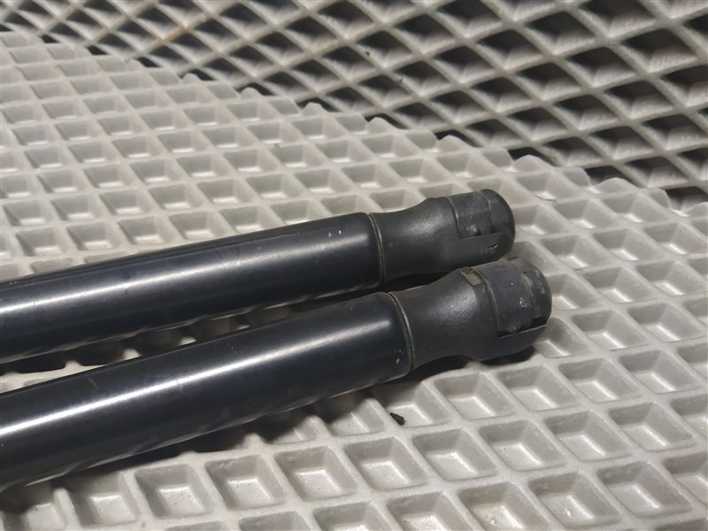 амортизатор, 4900 рублей, Санкт-Петербург