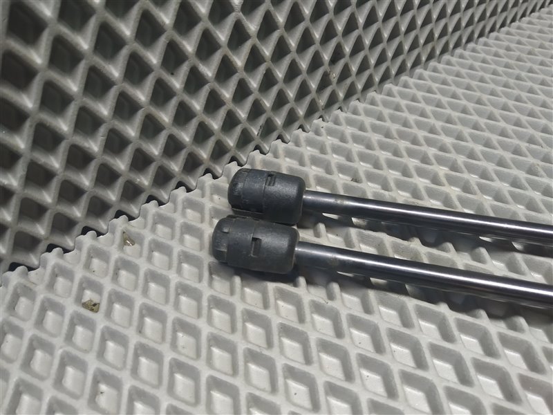 амортизатор, 4900 рублей, Санкт-Петербург