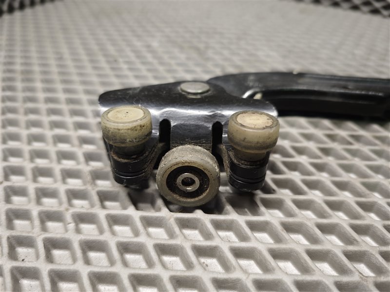 ролик сдвижной двери, 2690 рублей, Санкт-Петербург