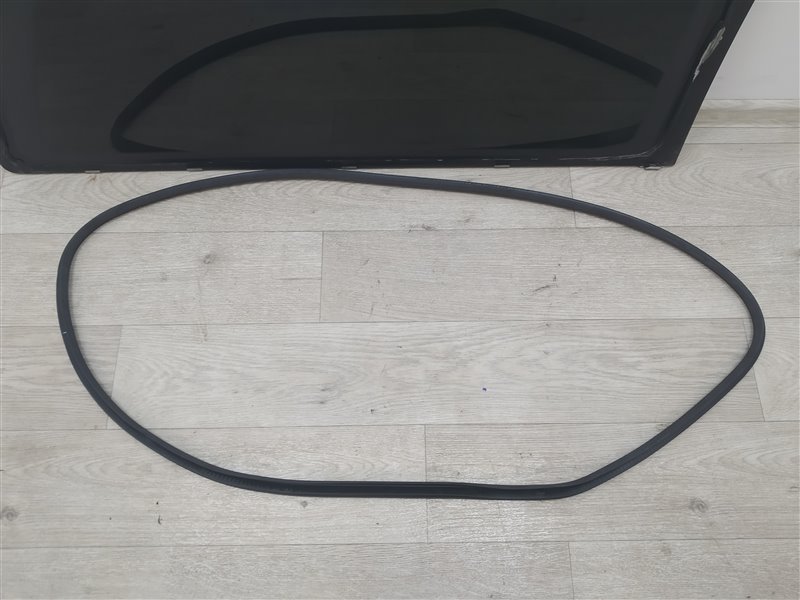 стекло кузовное, 32020 рублей, Санкт-Петербург