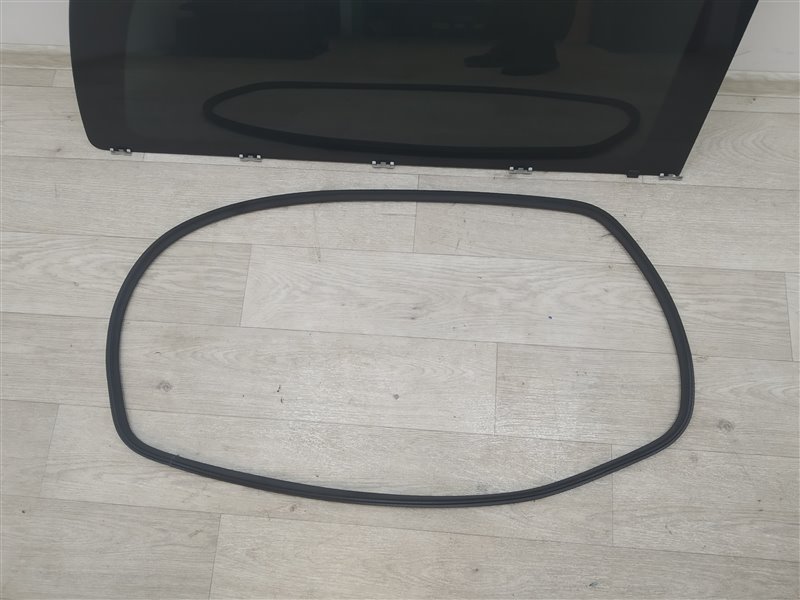 стекло кузовное, 32020 рублей, Санкт-Петербург