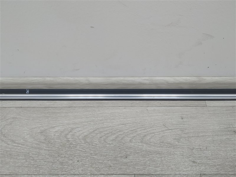 молдинг стекла, 4615 рублей, Санкт-Петербург