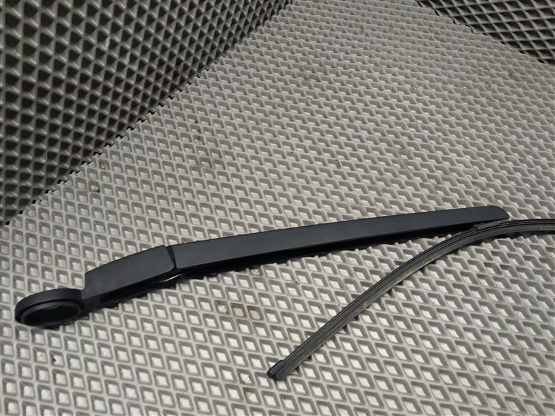 поводок стеклоочистителя, 4615 рублей, Санкт-Петербург