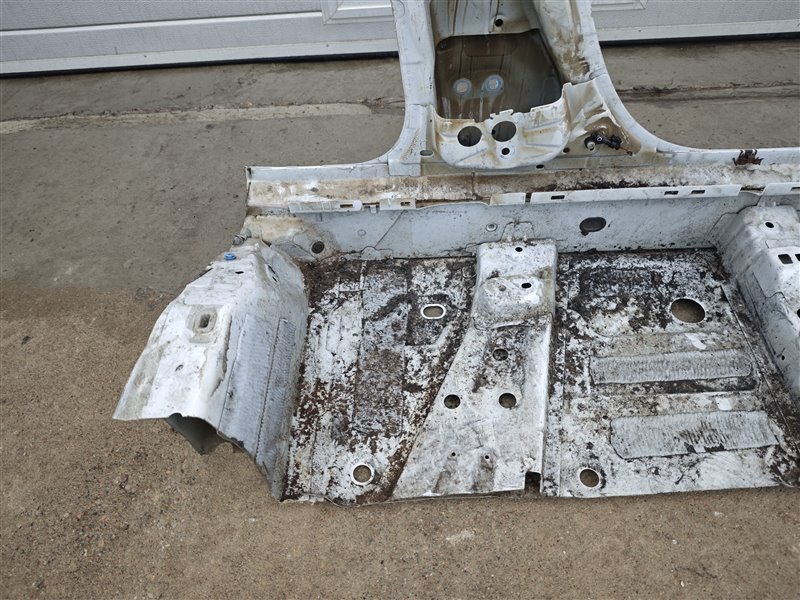 стойка кузова, 18370 рублей, Санкт-Петербург