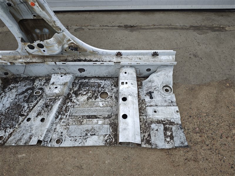 стойка кузова, 18370 рублей, Санкт-Петербург