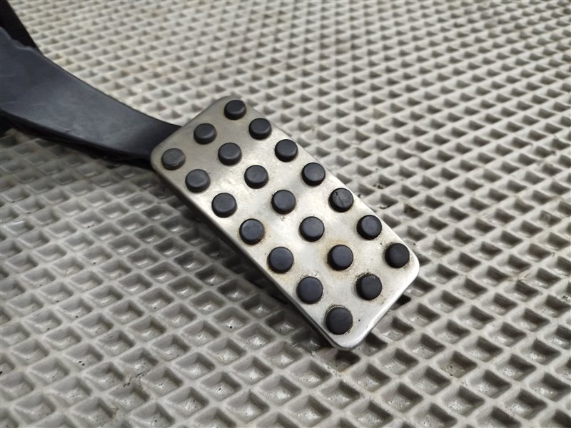 педаль газа, 2600 рублей, Санкт-Петербург