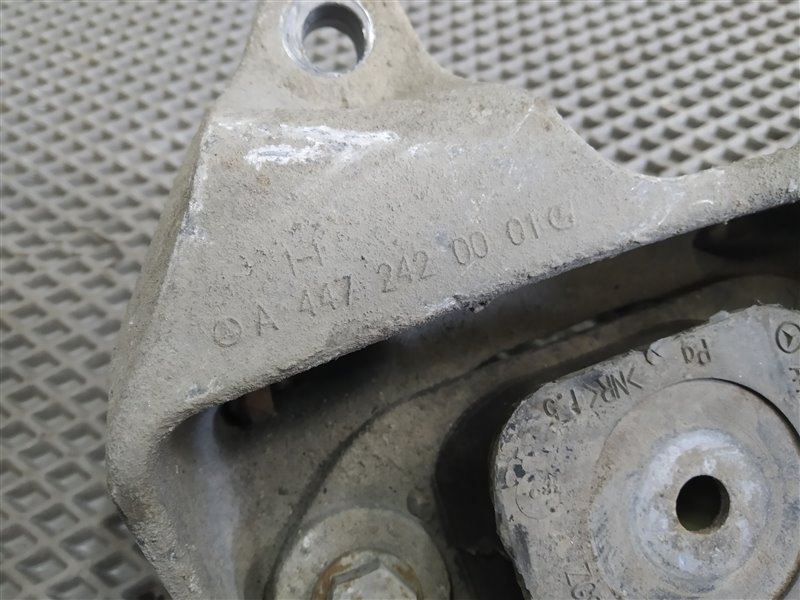 Кронштейн МКПП, 9205 рублей, Санкт-Петербург