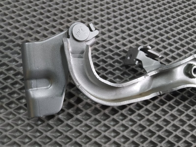 петля капота, 3735 рублей, Санкт-Петербург