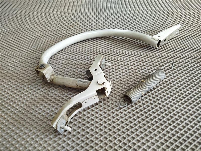 петля багажника, 8280 рублей, Санкт-Петербург