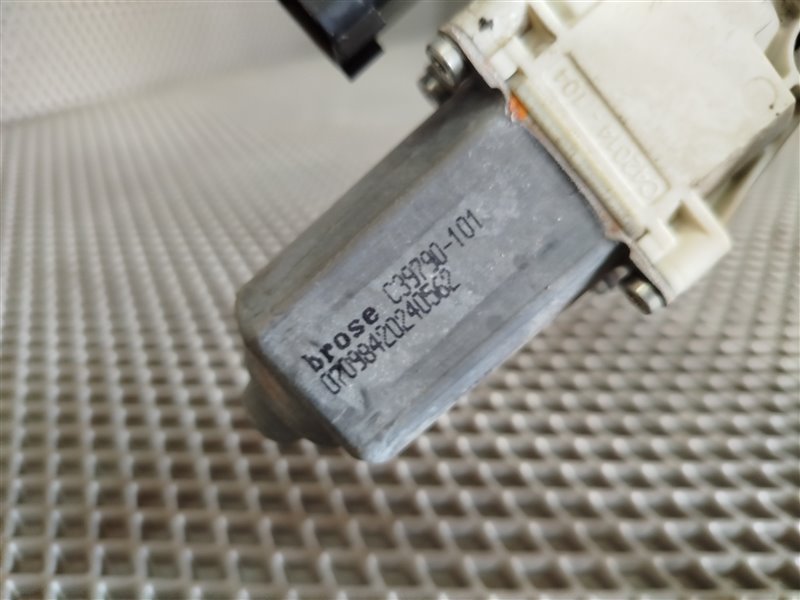 стеклоподъемник, 4645 рублей, Санкт-Петербург