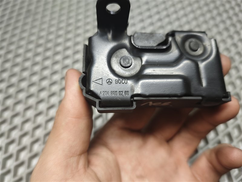 замок капота, 2655 рублей, Санкт-Петербург