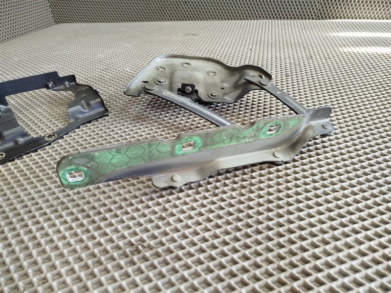 петля капота, 4185 рублей, Санкт-Петербург