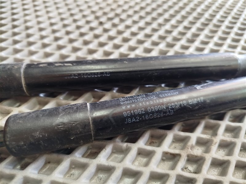 амортизатор капота, 2660 рублей, Санкт-Петербург