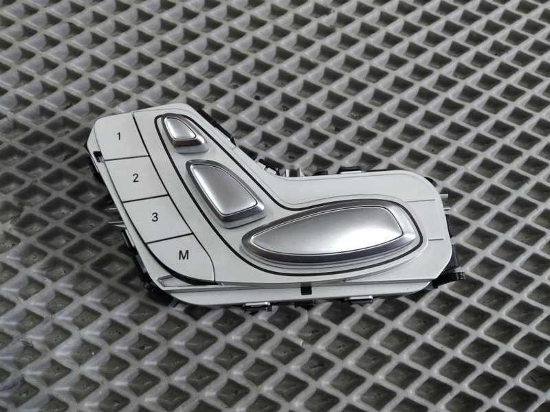 кнопки управления сиденьем, 18955 рублей, Санкт-Петербург