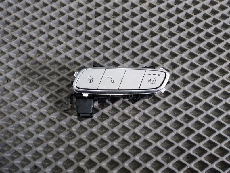 кнопка обогрева сидений, 3810 рублей, Санкт-Петербург