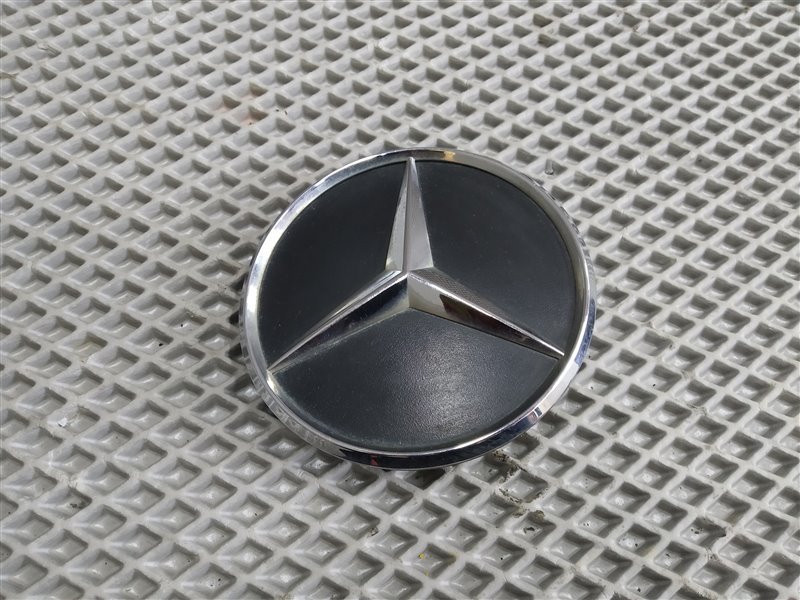 эмблема, 2825 рублей, Санкт-Петербург