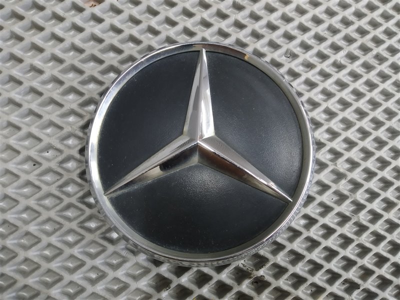 эмблема, 2825 рублей, Санкт-Петербург