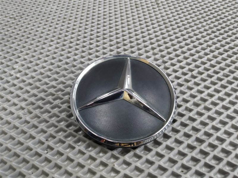 эмблема, 2825 рублей, Санкт-Петербург