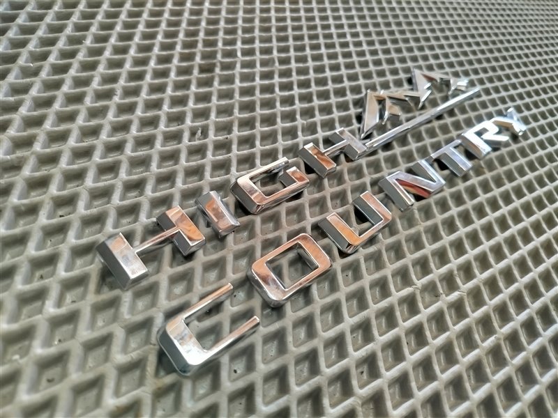 эмблема, 2810 рублей, Санкт-Петербург