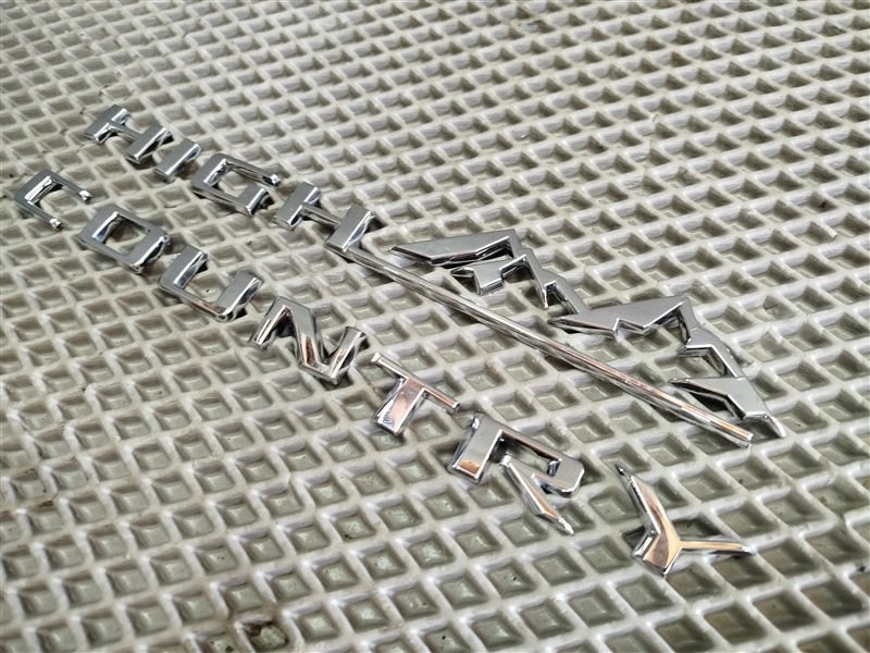 эмблема, 2810 рублей, Санкт-Петербург