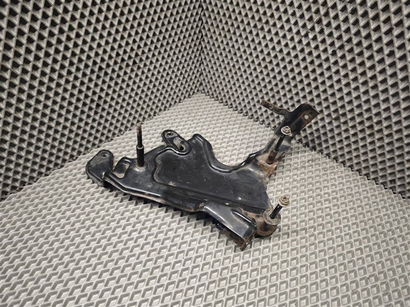 кронштейн компрессора, 2335 рублей, Санкт-Петербург