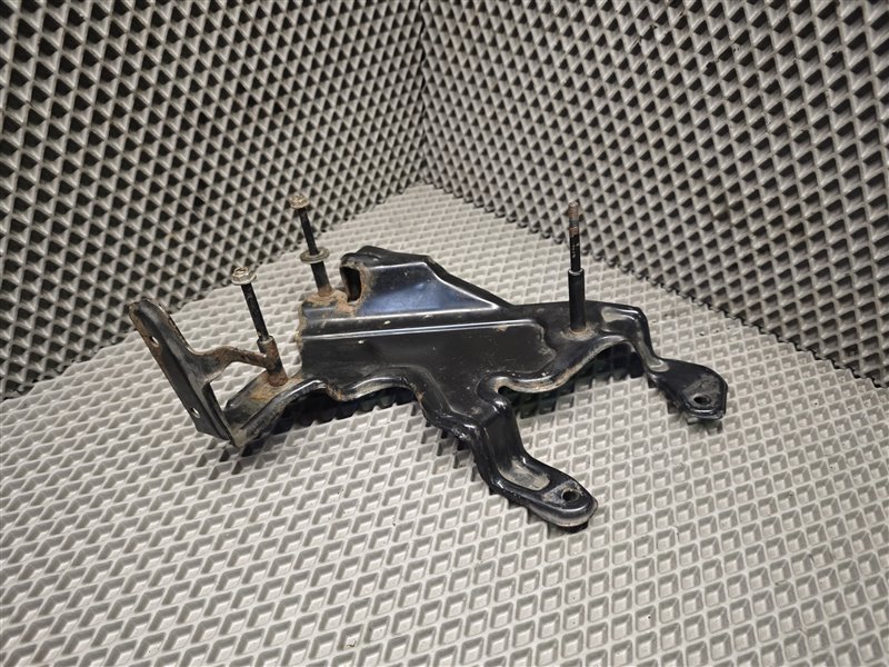 кронштейн компрессора, 2335 рублей, Санкт-Петербург