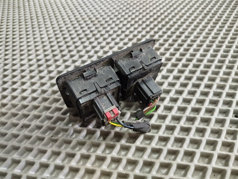 кнопки управления сиденьем, 6515 рублей, Санкт-Петербург