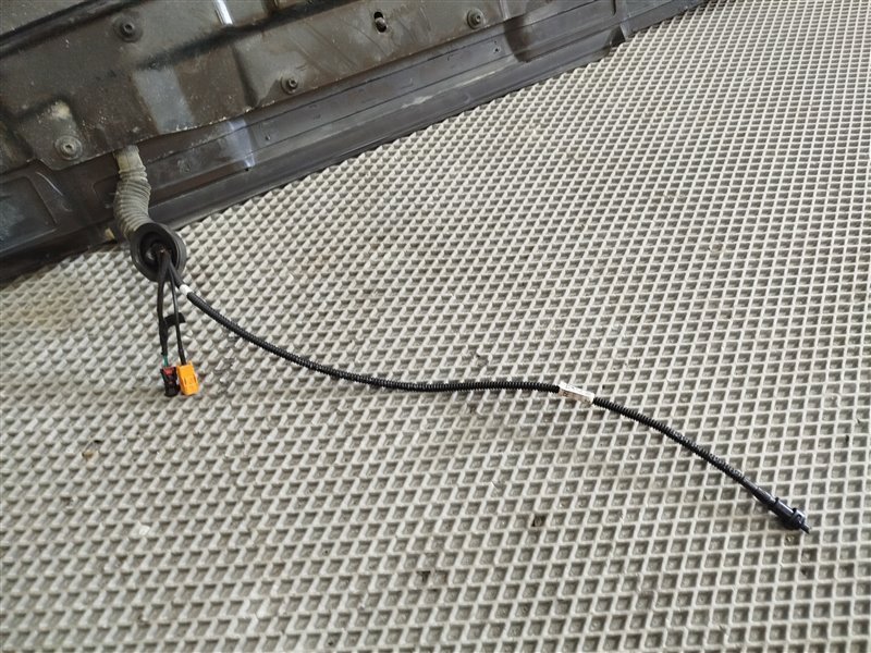 спойлер, 46415 рублей, Санкт-Петербург