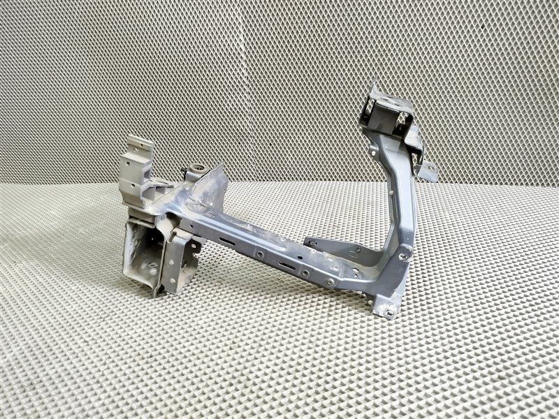 кронштейн фары, 18740 рублей, Санкт-Петербург