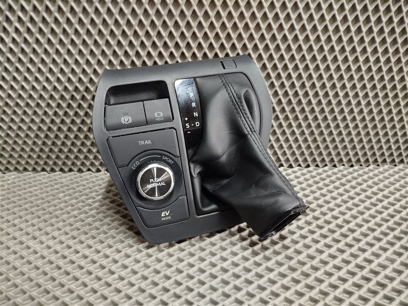 Накладка консоли, 9375 рублей, Санкт-Петербург