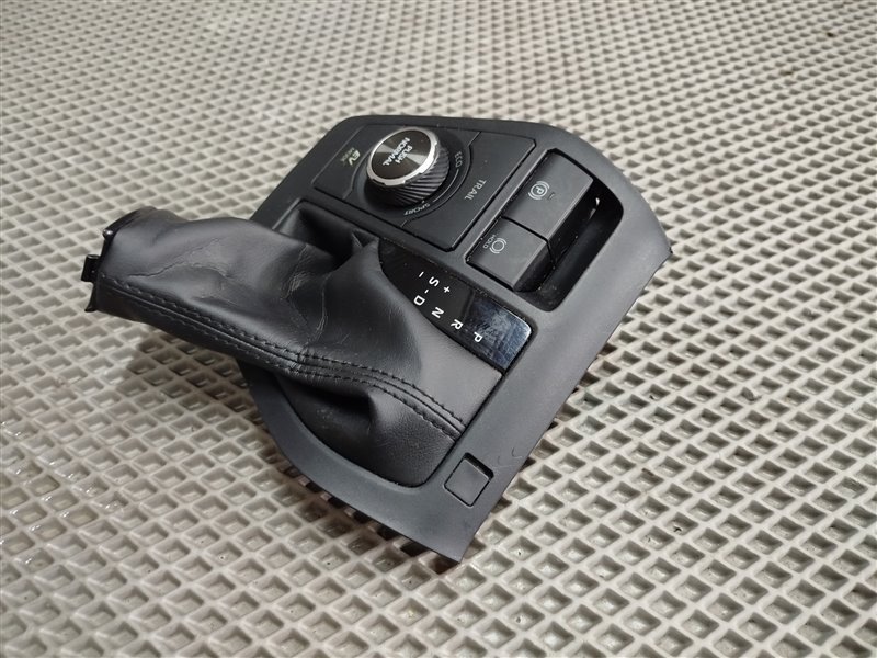 Накладка консоли, 9375 рублей, Санкт-Петербург